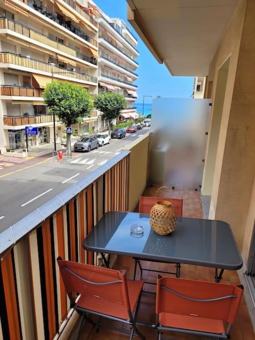 Studio Entre Plages Et Monaco Climatise Parking Roquebrune-Cap-Martin Exterior photo